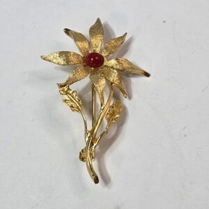 Vtg Dodd Gold Tone Brushed Gold Textured Cabachon Red Center Flower Brooch Pin